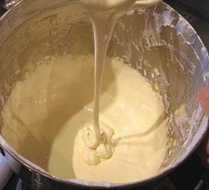 海绵蛋糕式提拉米苏的做法 步骤2
