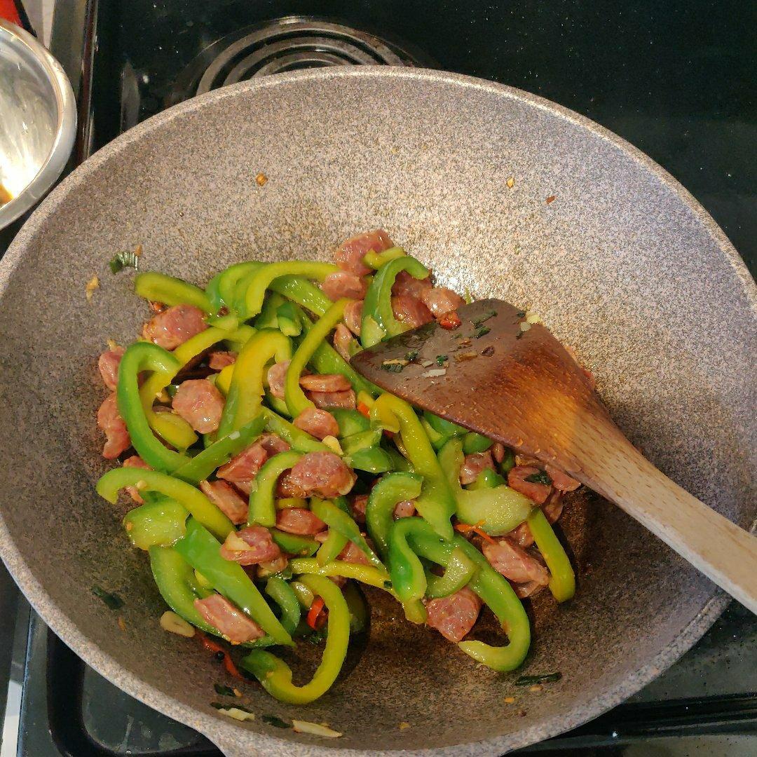 青椒腊肉
