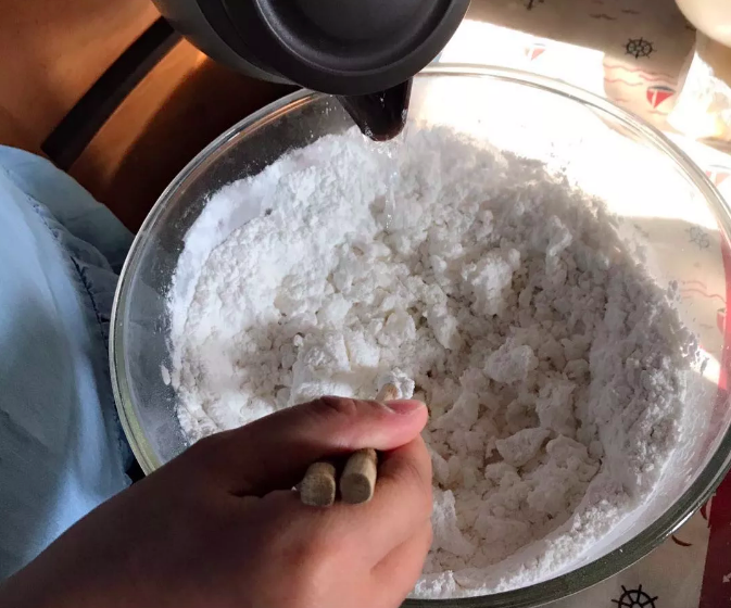 纯奶手撕吐司的做法 步骤1