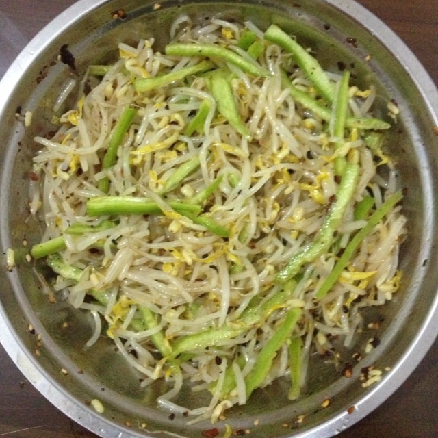 凉拌豆芽
