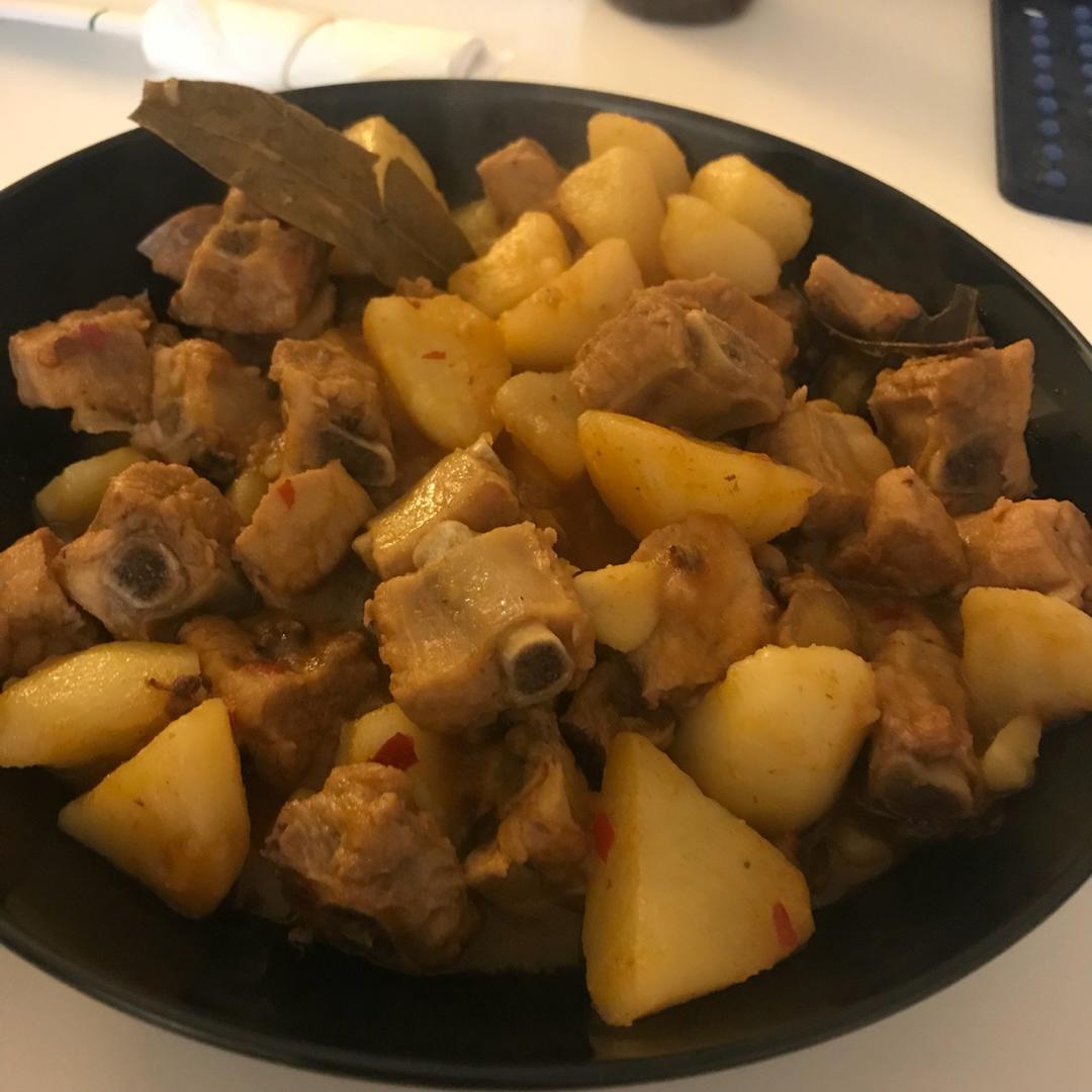 土豆炖排骨