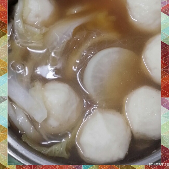 砂锅白菜鱼丸粉丝汤