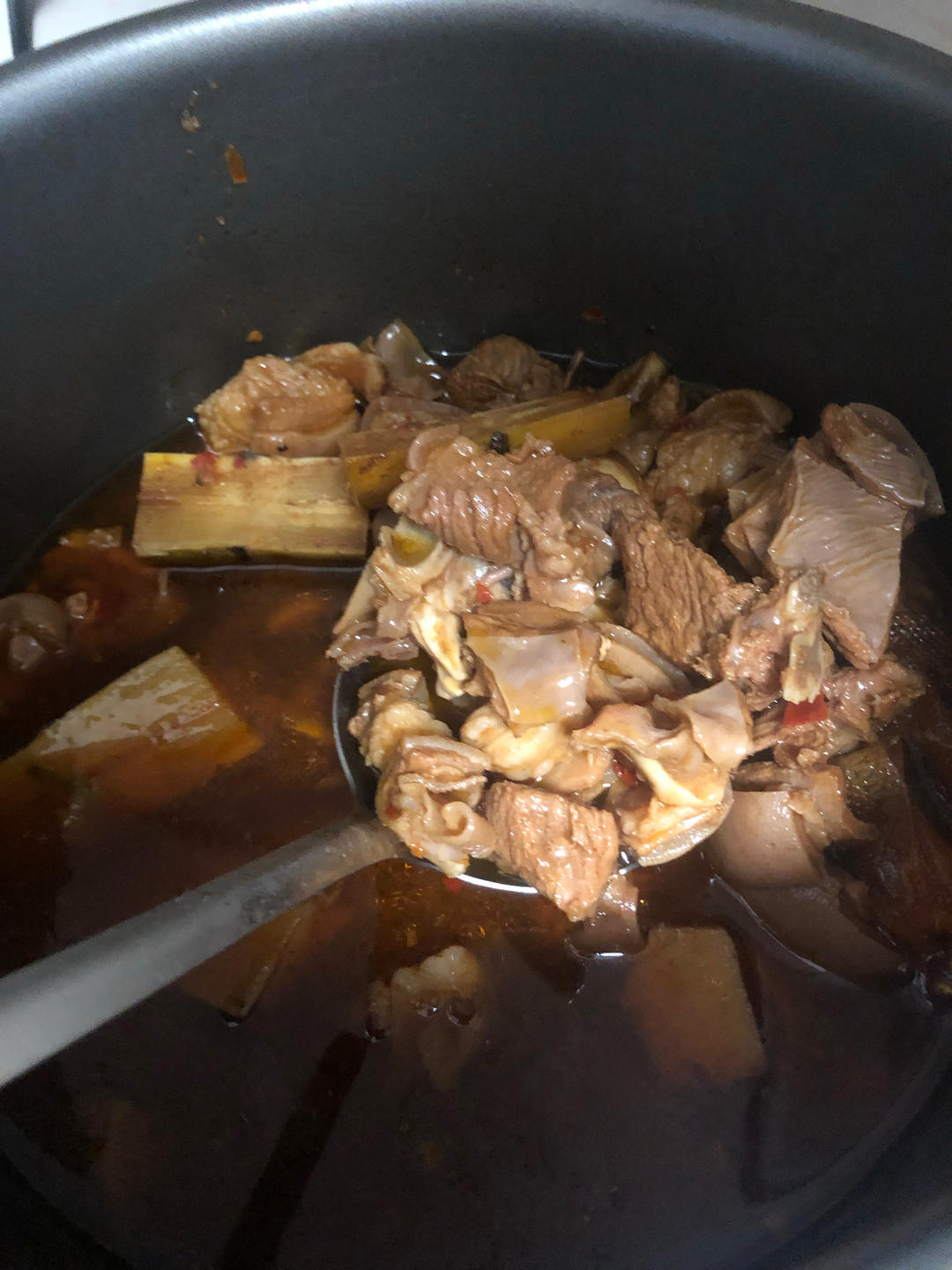 【红烧羊肉煲】