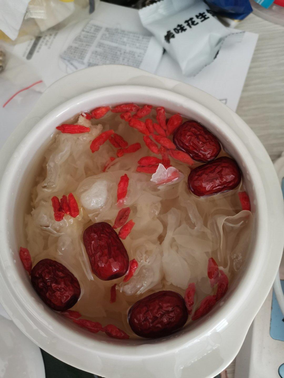 雪梨银耳汤