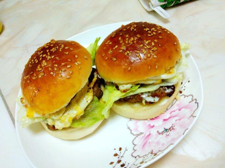 自制营养肉饼汉堡包