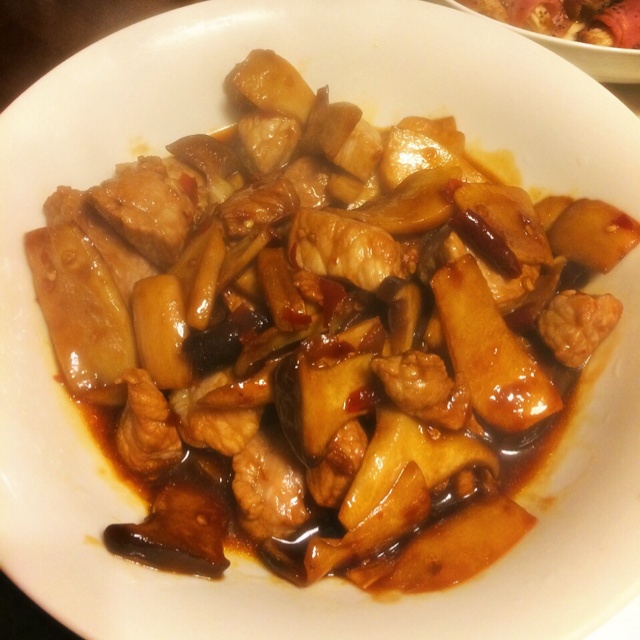 五花肉爆炒杏鲍菇