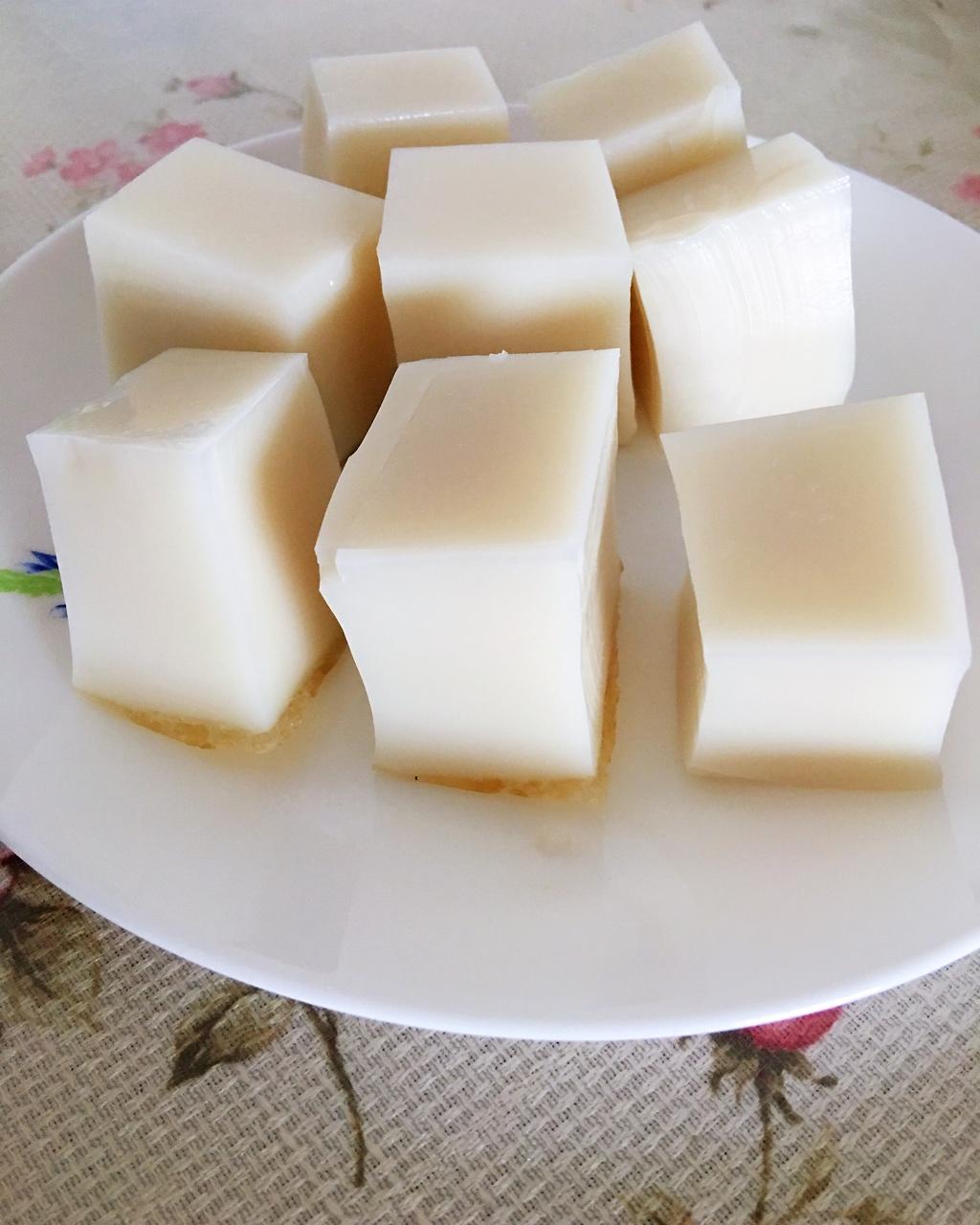 珺瑶jy做的牛奶椰汁糕