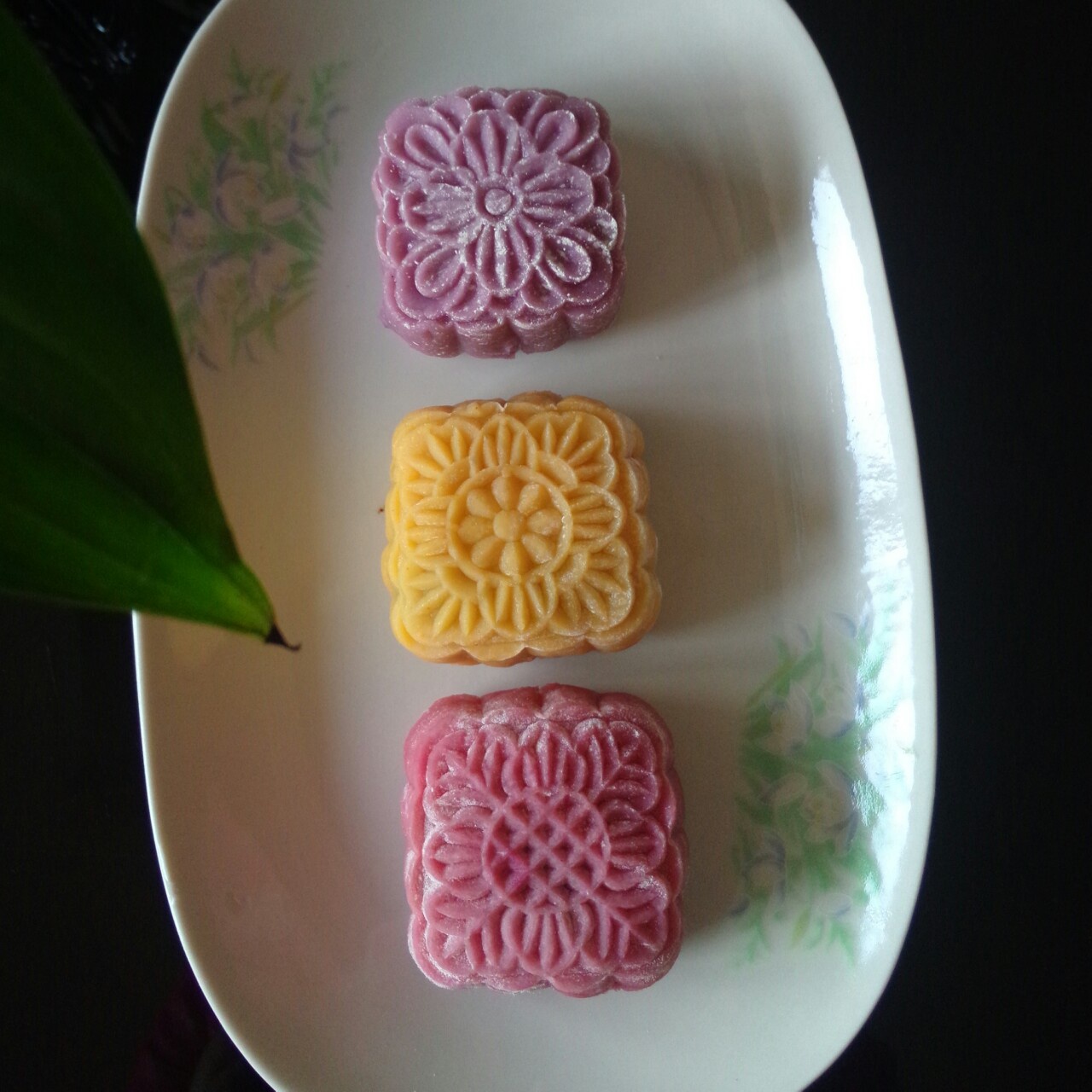 彩色冰皮月饼
