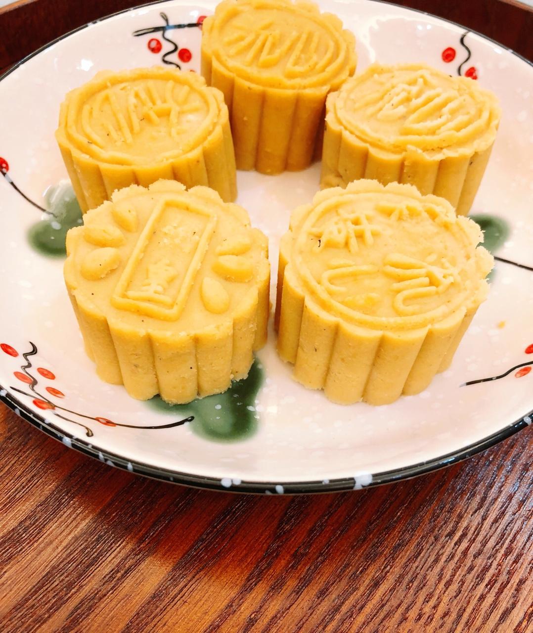 夏季可口小吃黄豆糕