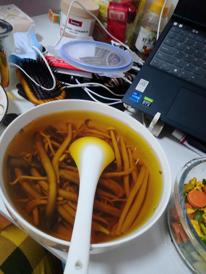 冬日暖汤——菌菇汤