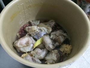 花生猪脚汤---养生汤的做法 步骤5