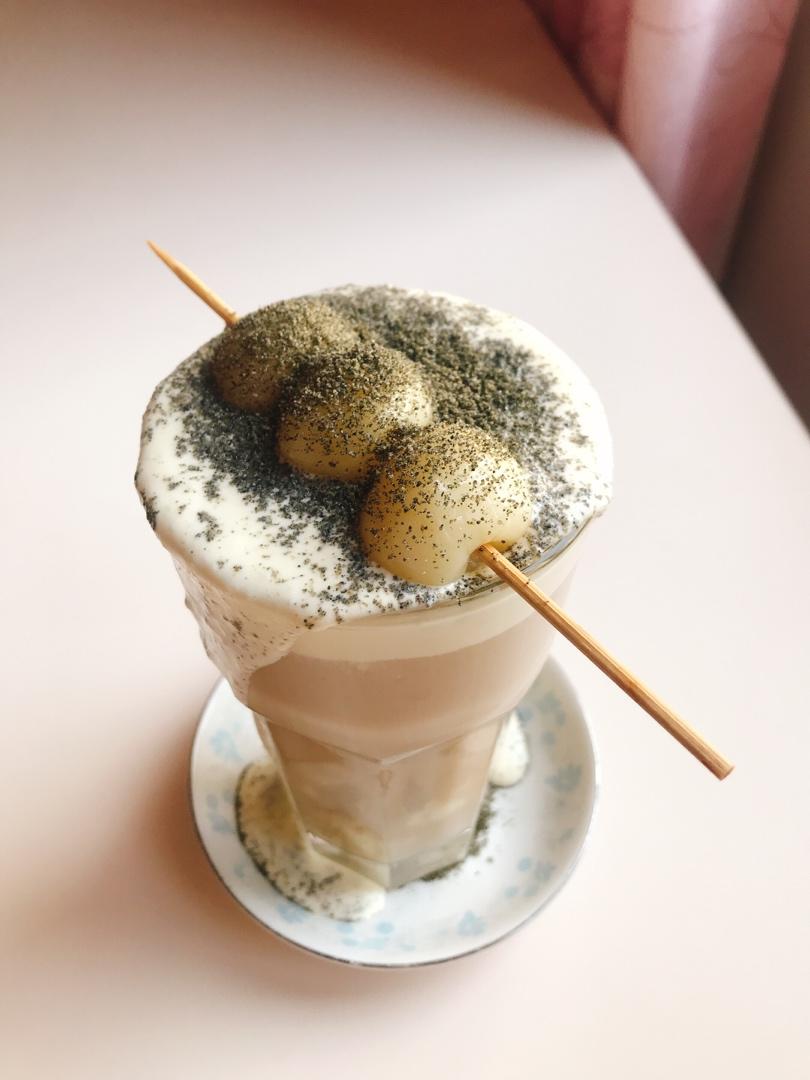 小丸子豆乳奶盖茶