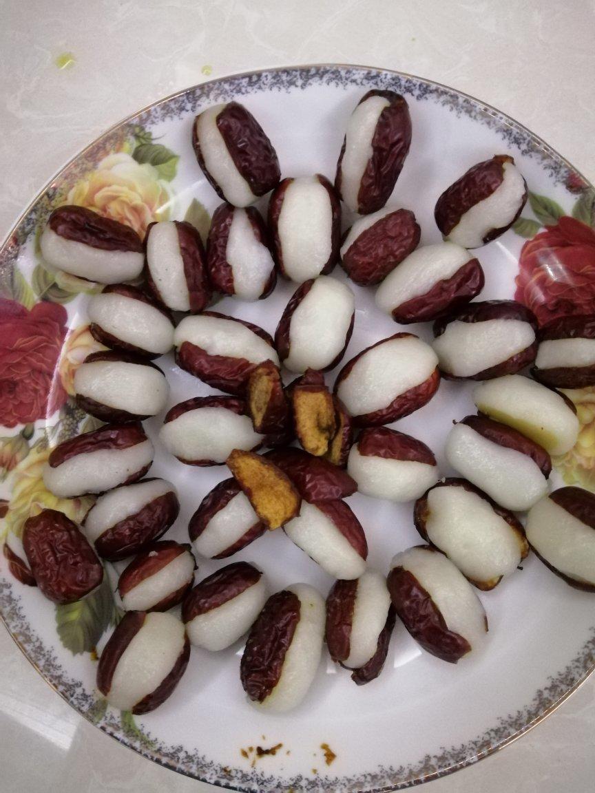 心太软— 红枣夹糯米粉