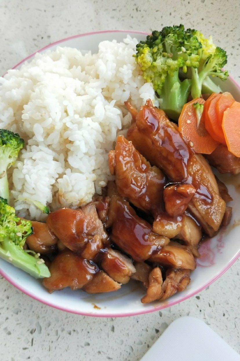 日式照烧鸡排饭