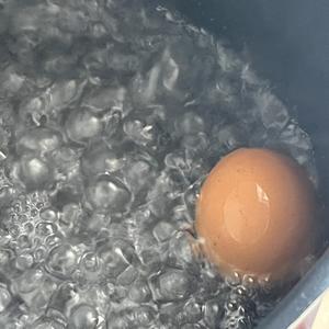 🔥无油系列：牛排鸡蛋饭的做法 步骤1