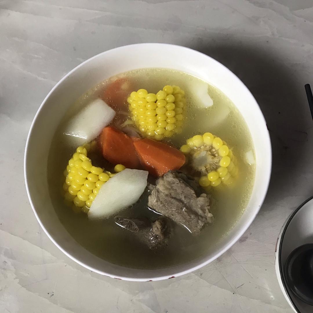 排骨玉米胡萝卜汤