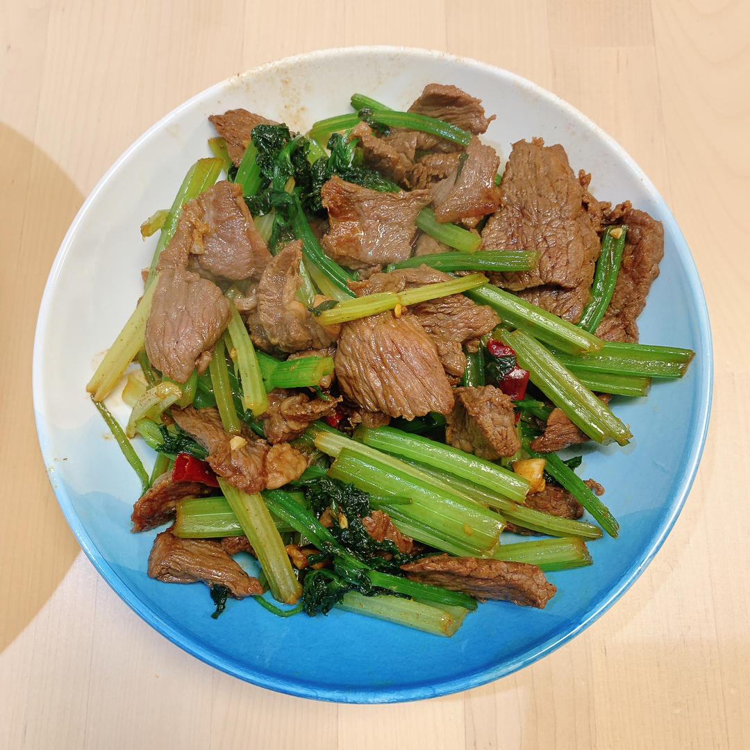 被男朋友夸到爆的芹菜牛肉