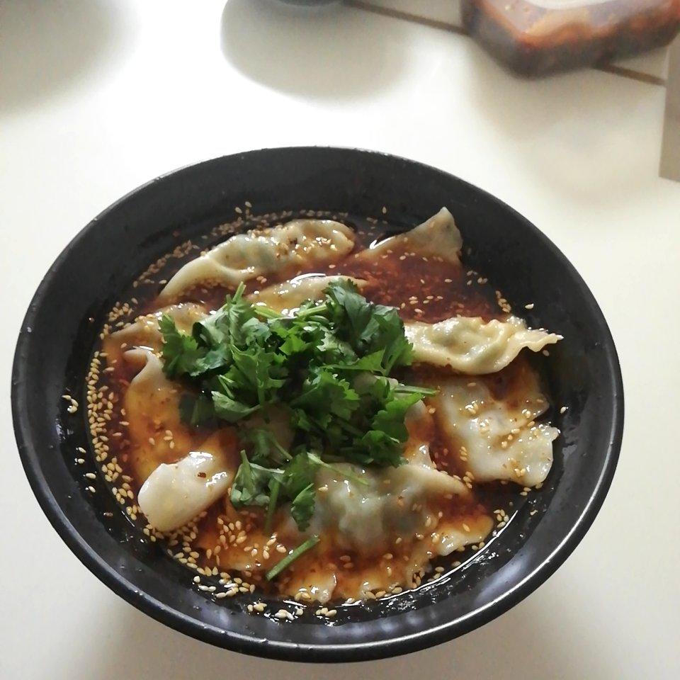 酸汤水饺