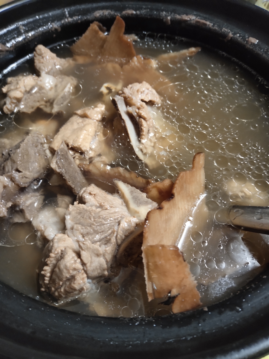 土茯苓牛大力祛湿汤的做法