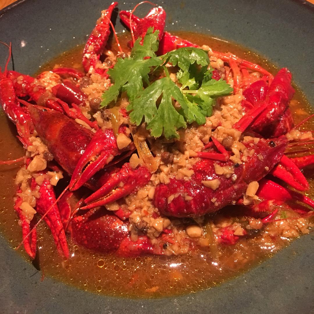 蒜香啤酒小龙虾