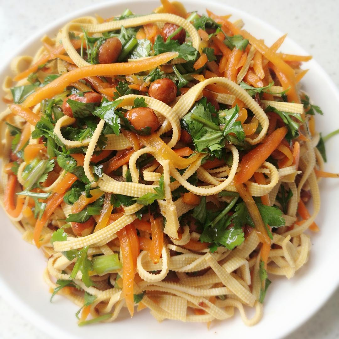 珊乐的美食之旅做的山姆厨房凉拌豆腐丝