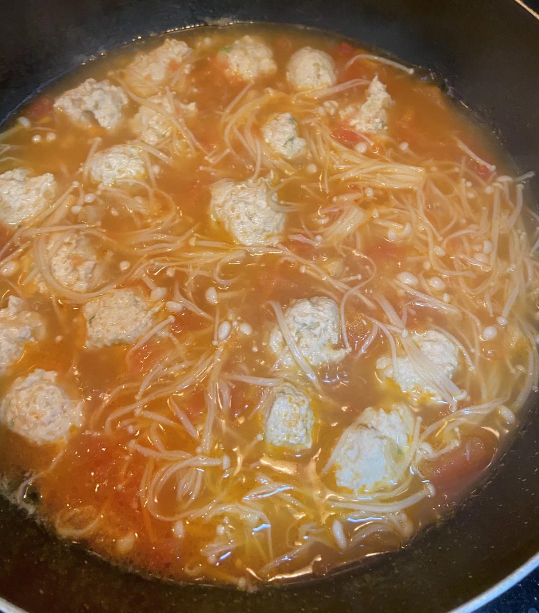 鸡肉丸 鸡胸肉 番茄汤底 “我很丑但我很好吃”😋的做法 步骤11