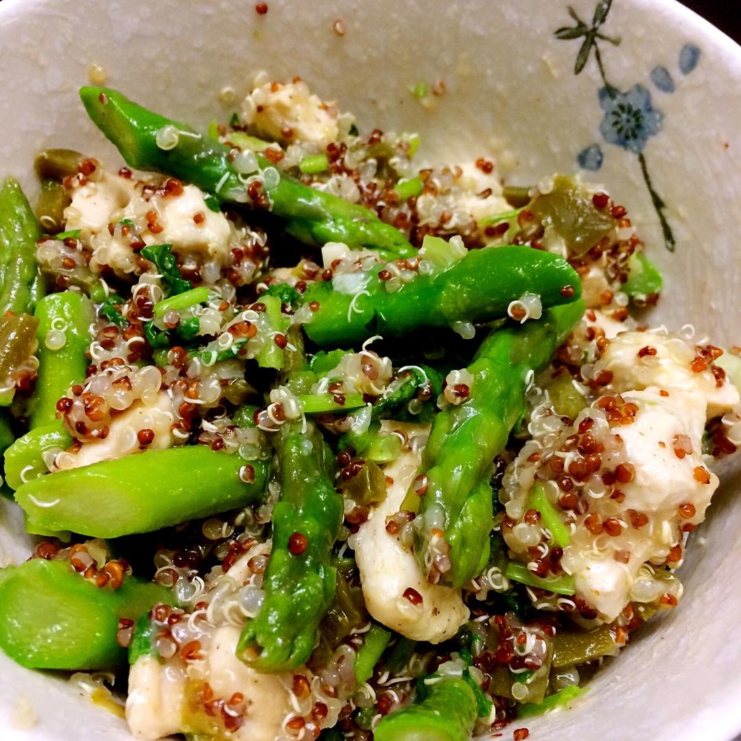 【健康三餐】青柠香菜鸡胸藜麦饭