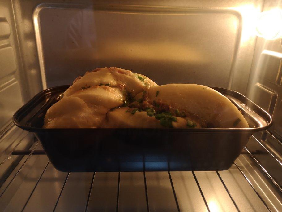 香葱肉松手撕吐司