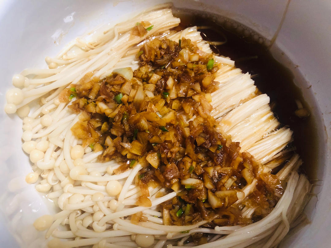 蒜蓉蒸金针菇