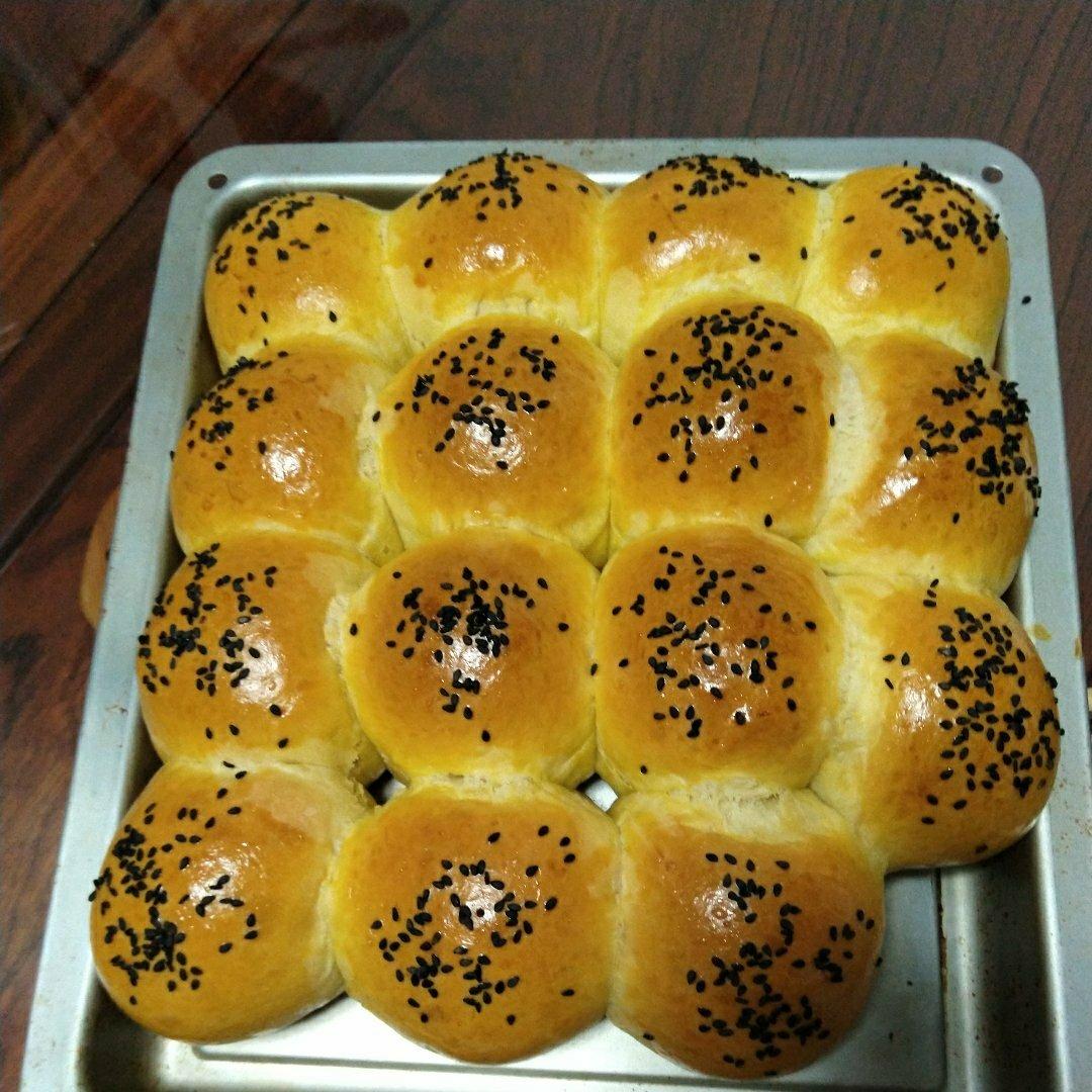 一次发酵超软淡奶油小餐包