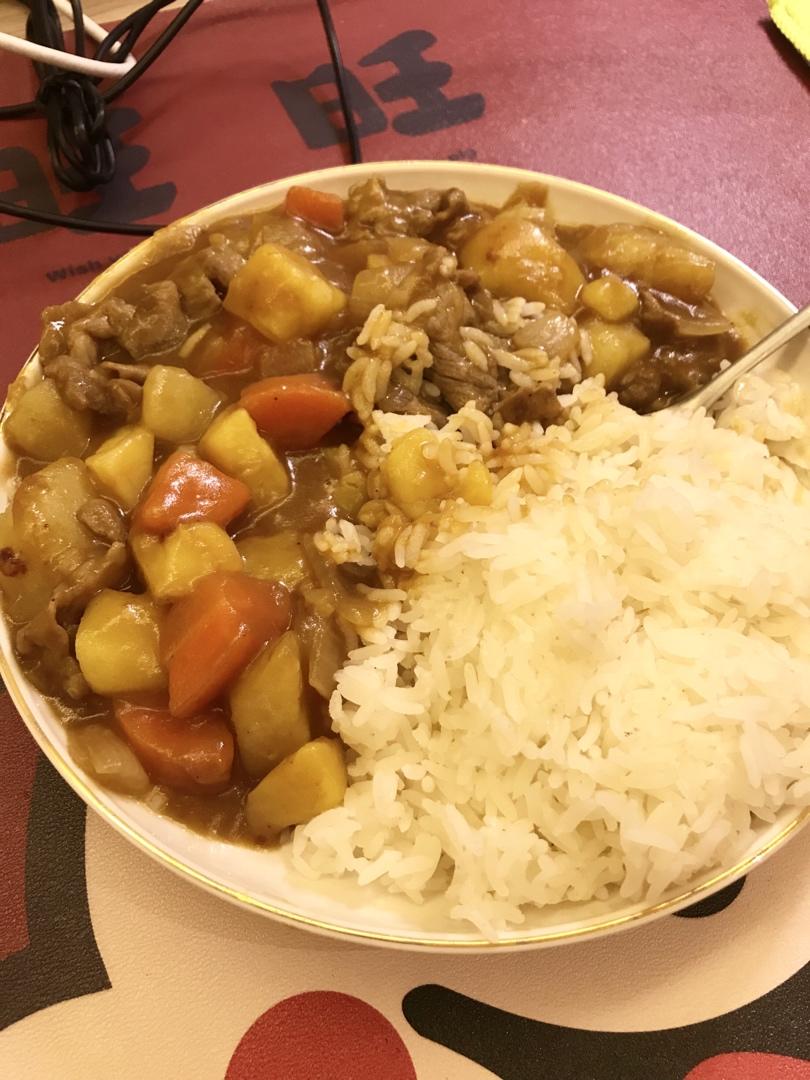 咖喱土豆饭