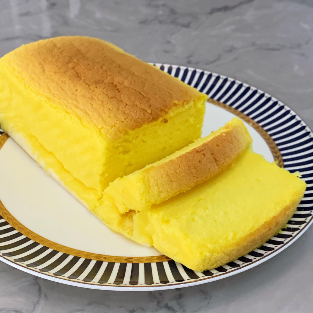 堪比柯基屁股
爆浆芝士🧀古早蛋糕