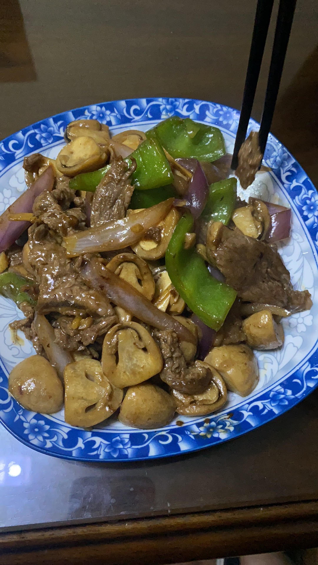 鲜菇炒牛肉