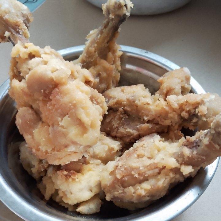 不用炸鸡粉也可以炸出酥脆炸鸡腿