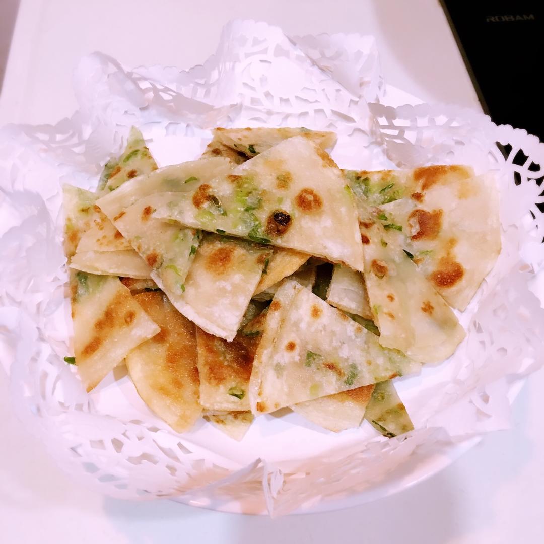 葱油饼（饺子皮 懒人快手版）