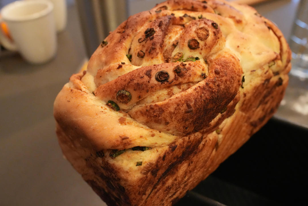 香葱肉松手撕吐司