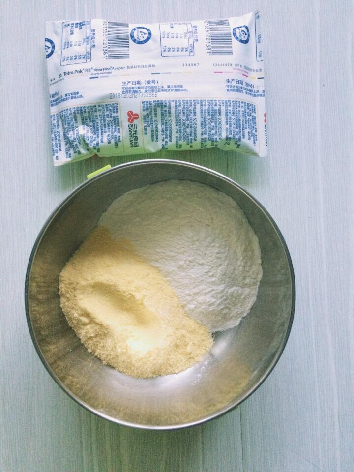 纯奶手撕吐司的做法 步骤1