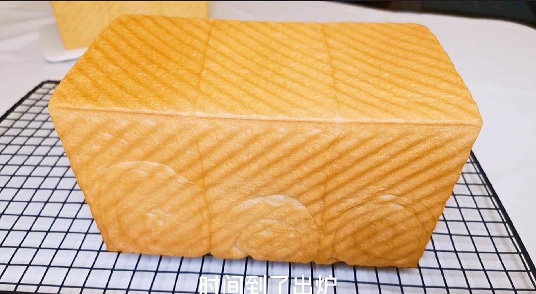 奶香手撕吐司面包（简单快速一次成功）