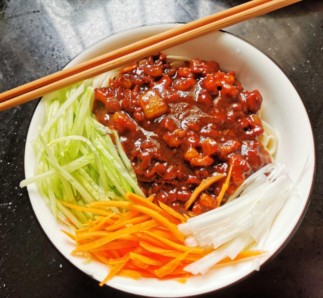 老北京肉丁炸酱