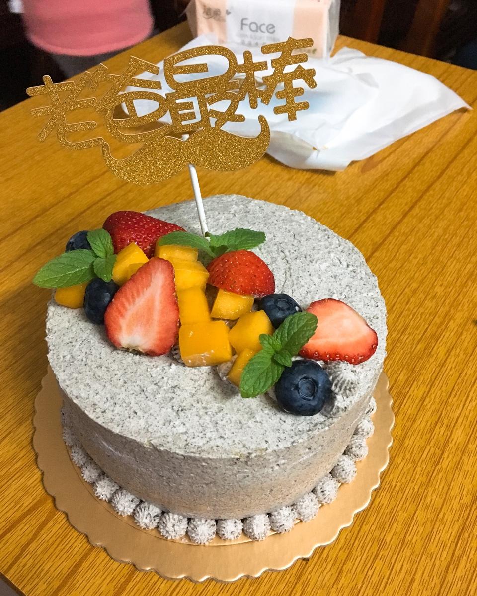 alicegan999做的咸奶油奥利奥生日蛋糕
