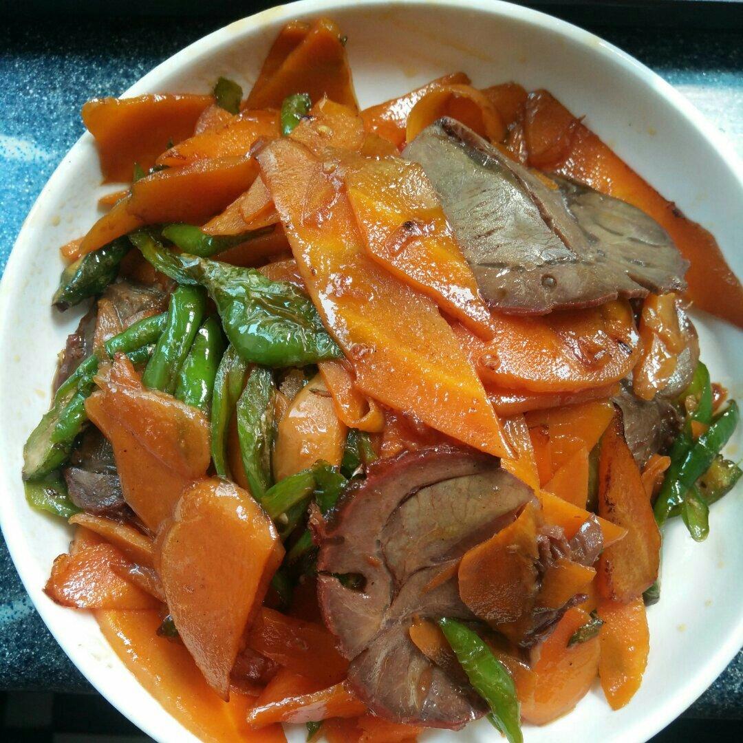 胡萝卜青椒炒卤牛肉