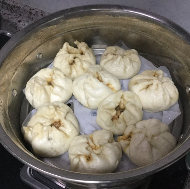 用面包机和面做包子