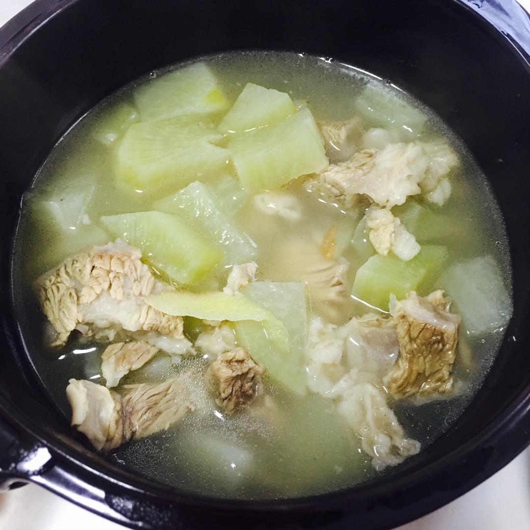 牛肉炖萝卜