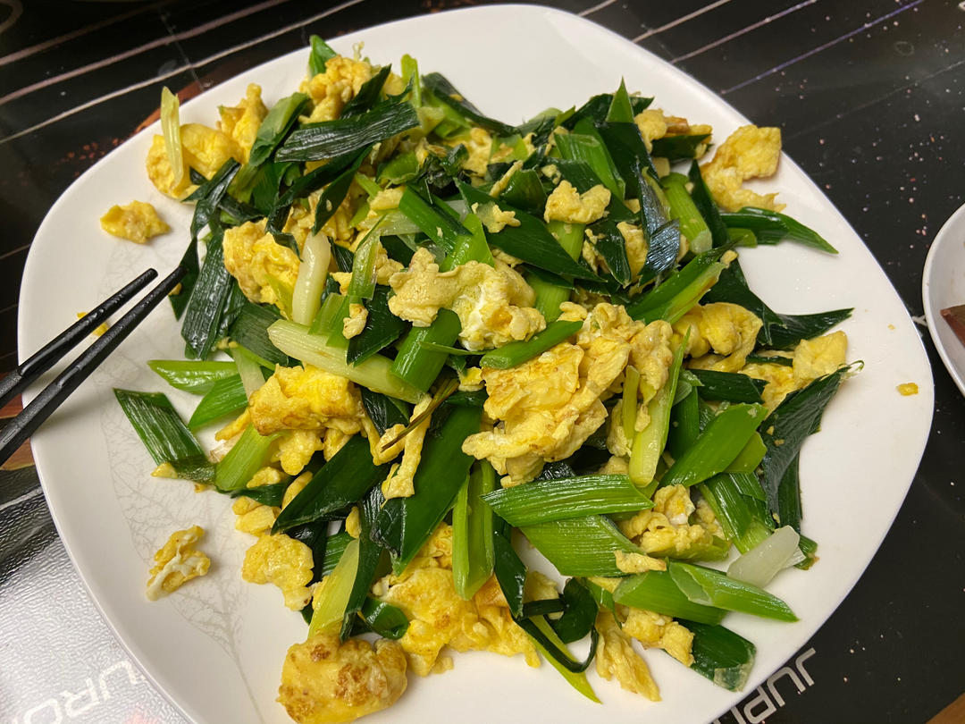 青蒜炒鸡蛋
