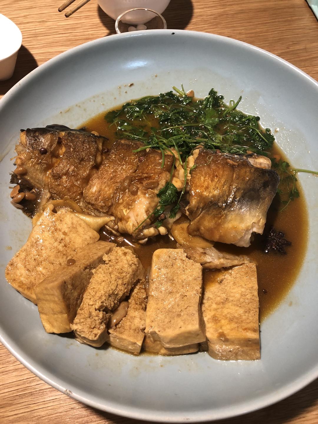 酱炖江团（鮰鱼）
