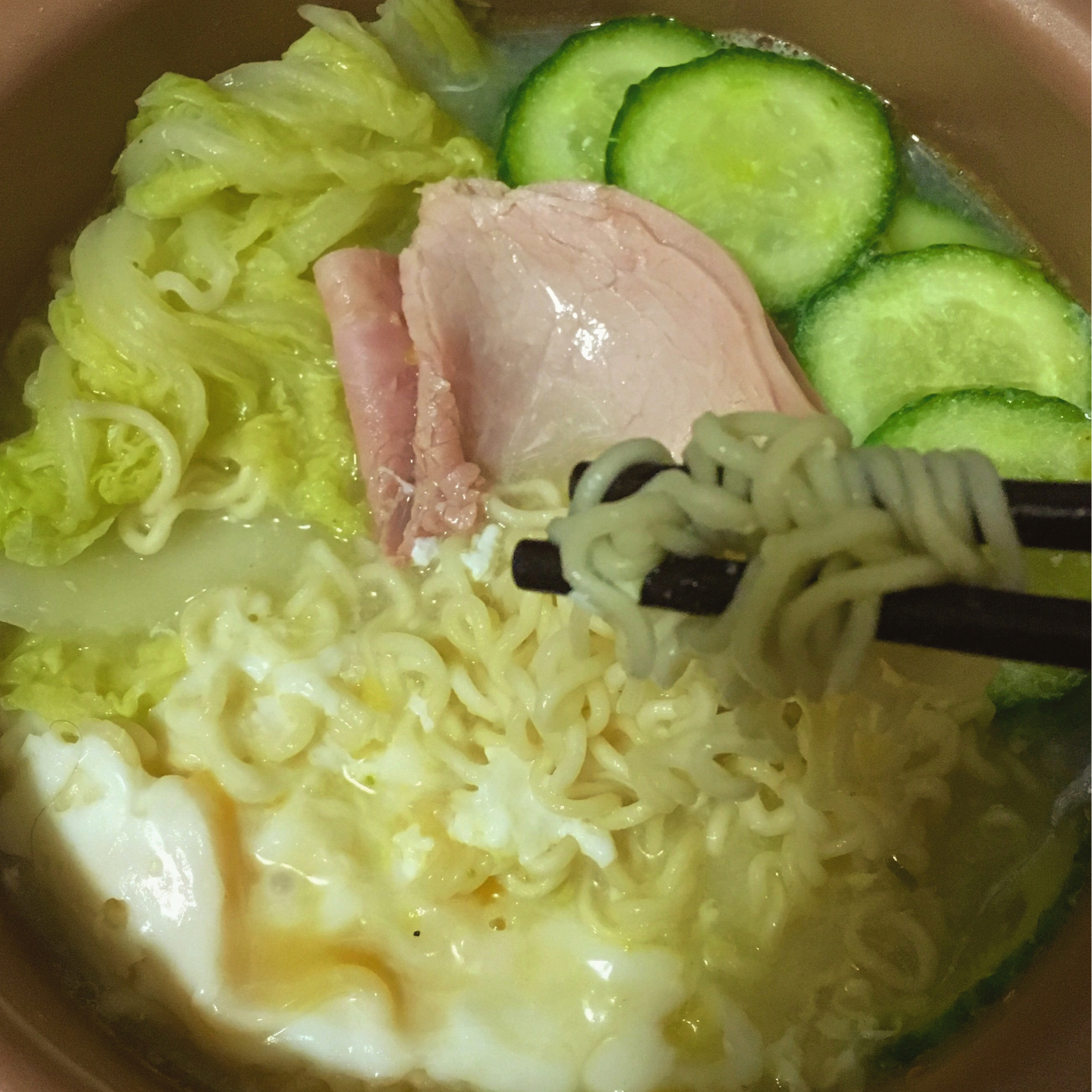 满足食欲的深夜秘密 森系浓香泡面