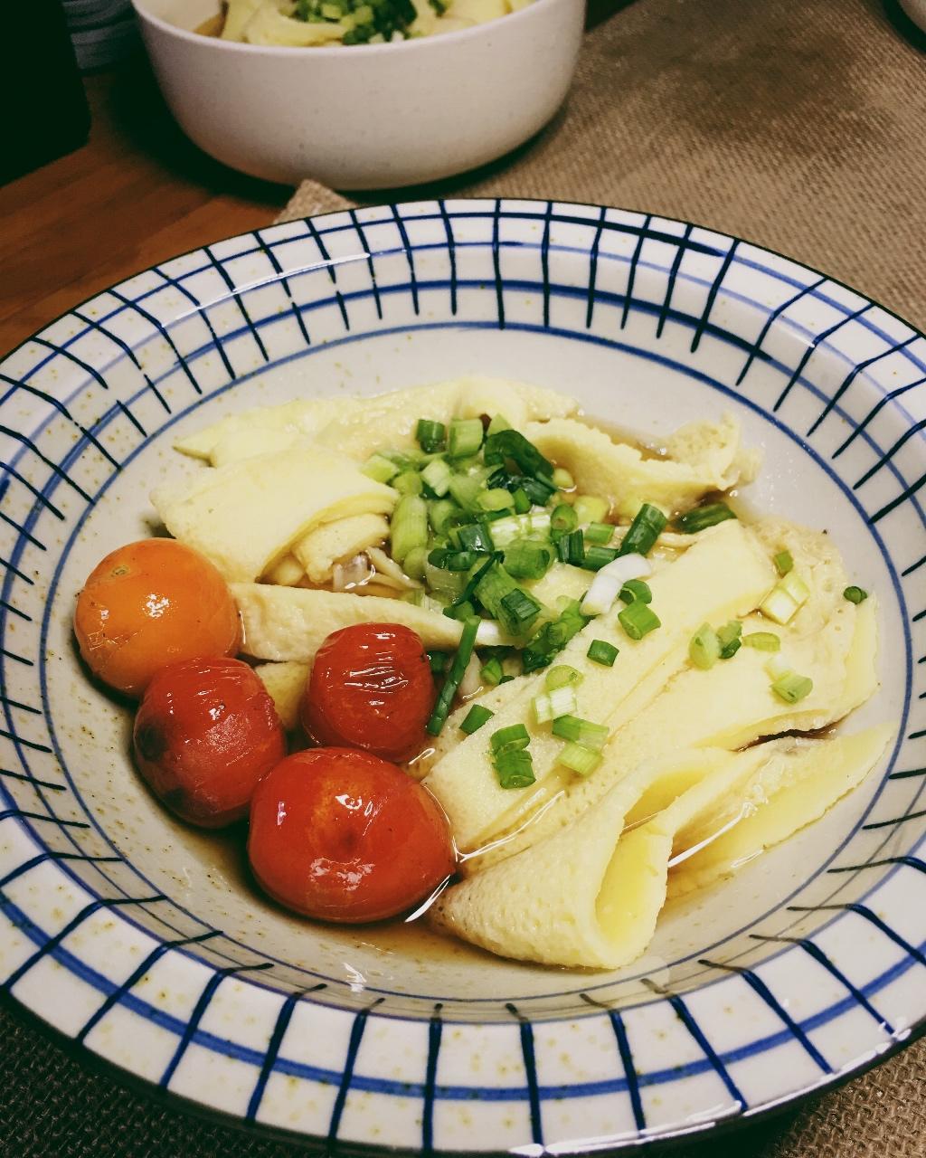 自制鸡蛋宽面片