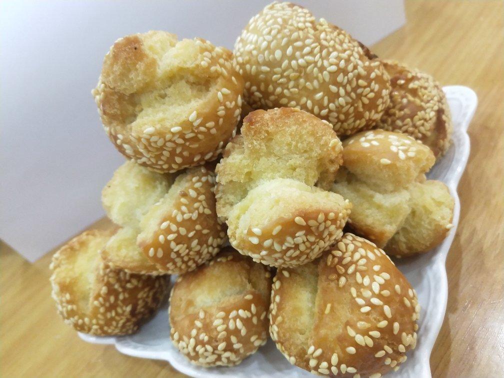 美味的传统小吃之_笑口枣（开口笑）