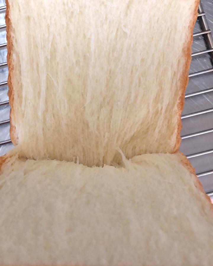 吐司，奶香手撕面包，超级香浓