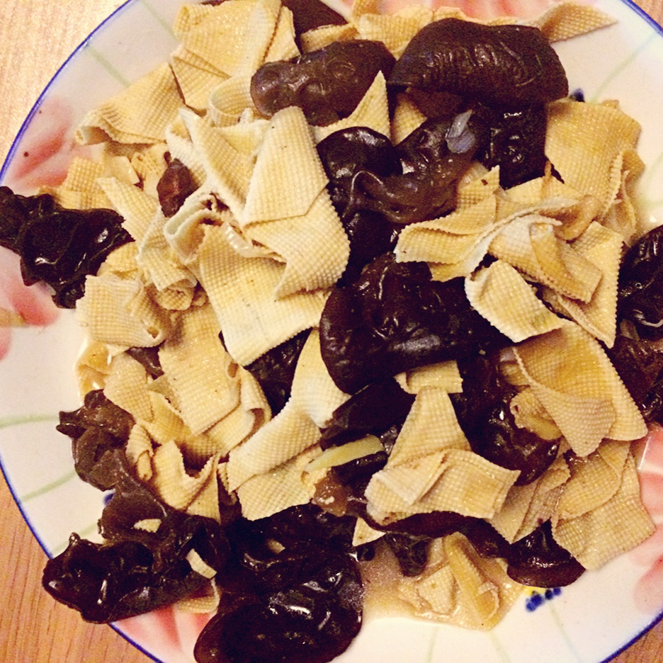 快手木耳炒干豆腐